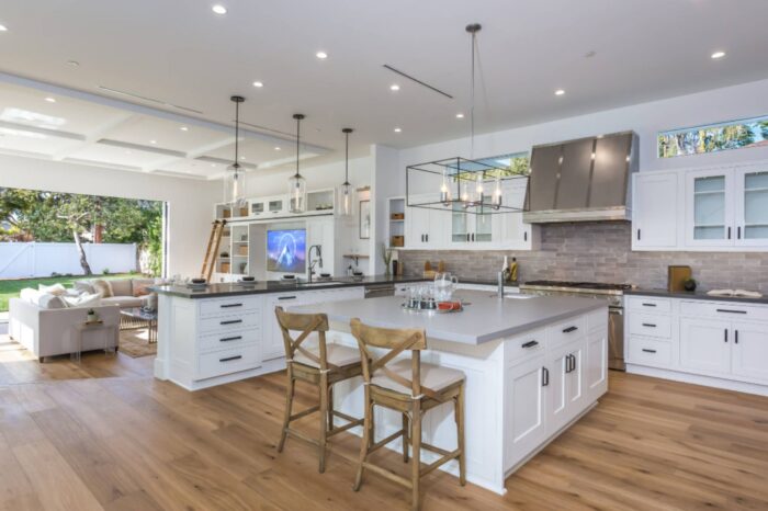 kitchen construction in brentwood