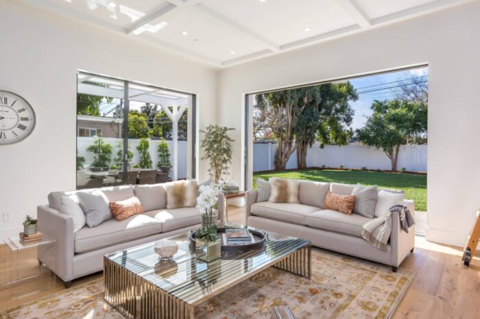 outdoor living room brentwood