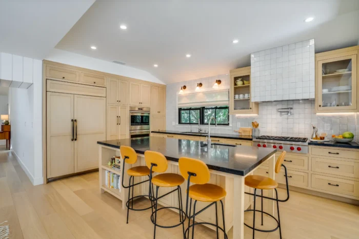 open kitchen format luxury mammoth lakes CA
